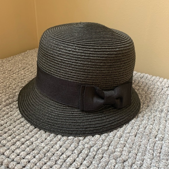 Cute Cloche Chapeau - Picture 5 of 5